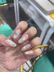 -晨·艺美甲美睫
