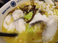 花田酸菜鱼米线-阿香米线(大悦城店)