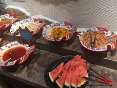 -老牌坊云南鱼豆花火锅(爱建店)