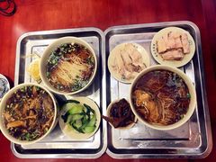 -伟记奥面馆(养育巷店)