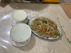 三丝炒陈村粉-老周记顺德双皮奶