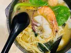 -灵芝妹子海鲜米线(劳动公园店)