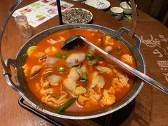 -老滇山寨•云南特色菜•地方菜•民族风情歌舞表演(金碧店)