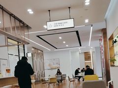 -上海宝信宝马4S店