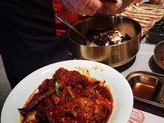 -草家酱蟹炭火烤肉店(珲春南路一店)
