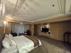 -岳阳阿波罗御庭酒店