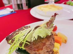 香煎菲力牛排配黑椒汁-红房子西菜馆(淮海中路店)