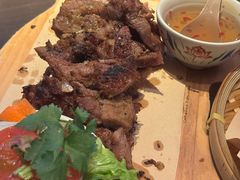 -大头虾越式风味餐厅(光明广场店)