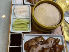 -六和聚传统烤鸭.天津菜(和平店)