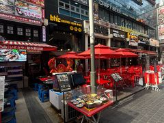 -BHC炸鸡(明洞总店)