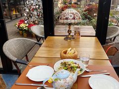 -Golden Lily河内巴黎法越料理餐厅(建国西路店)