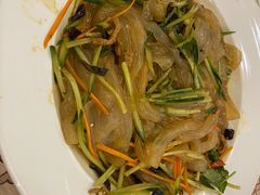 吉林自制拉皮-长白山国际酒店中餐厅