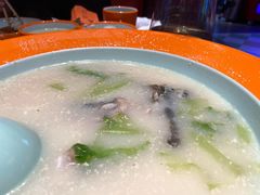 鱼头豆腐汤-向外鱼乐·土菜·虹鳟鱼