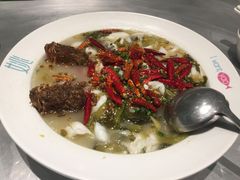 -姚姚酸菜鱼·金戈戈香港豉油鸡(喜荟城联名店)