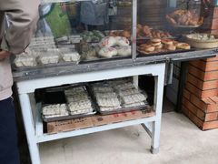 面包甜点陈列柜-草庐酒家
