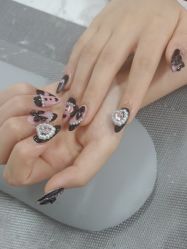 -尤米一站式美甲美睫