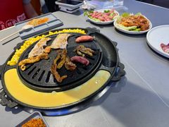 -盛辛巴·东北炭火烤肉(托乐嘉店)