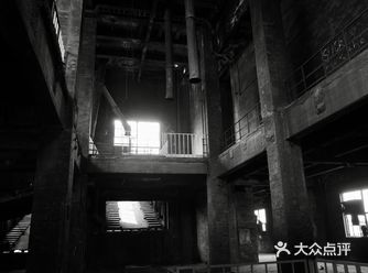 关于历史的痕迹在北京已经逐渐退出，取而代之的是现代化