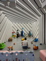 -奈尔宝·儿童乐园·亲子餐厅(华采天地店)