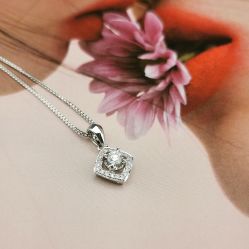 -威德钻石-克拉钻大本营(南京东路店)