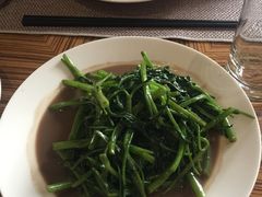 泰酱空心菜-蜻蜓逐宴全日制西餐厅I古北水镇大酒店