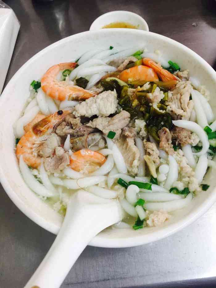 金新尖米圆(金新店)-"尖米圆很少看到有专门卖这个吃的吃起来.