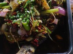 万州烤鱼-金渝海鲜烧烤万州烤鱼店