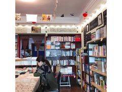 大堂-武汉境自在書店