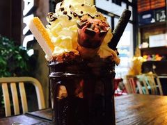 爆炸巧克力-MIKAKU(万达广场上海宝山店)