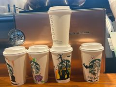 -星巴克(上海虹桥新天地二店)