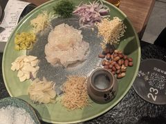 -得意咚瓜·顺德鱼生·冬瓜火锅(深圳首店)