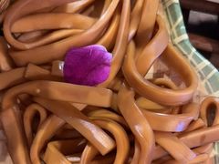 -老牌坊云南鱼豆花火锅(哈西万达店)
