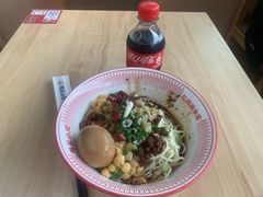 -遇见小面(白云机场T2安检外店)