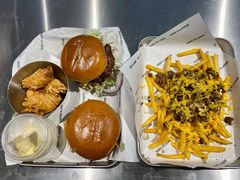 -TRIPS BURGER(大钟寺店)