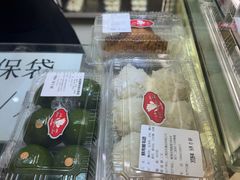 -白玉兰食品甜凤店(合生汇店)