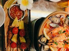 -小小集渔·泰式大排档(太古里香槟店)