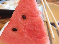 -老牌坊云南鱼豆花火锅(爱建店)