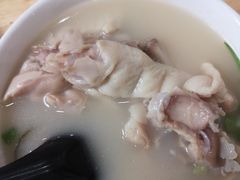 -雷祖芳老妈蹄花店