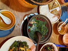 -吃饭皇帝大土家民族菜(正大广场店)