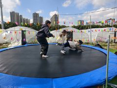 -喜杨洋草莓采摘园