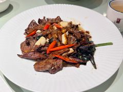 -闫府私房菜·百年鲁菜(欧亚店)