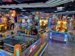 -LuckyStar幸运星家庭娱乐中心(东莞国贸店)
