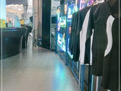 -INLANG饮浪室内冲浪(苏河湾万象天地店)