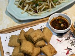 -魏铭鱼头捞饭(晋阳路店)