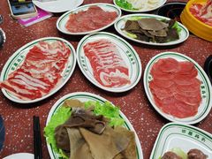 -四囍码头海鲜烧烤自助火锅(外滩南京东路悦荟广场店)
