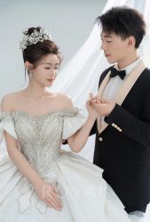 -挪娅婚纱摄影皇家会所