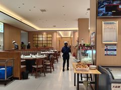 -梅利汴京烤鸭•开封豫菜地标店(东大街店)