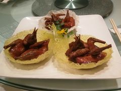 脆皮乳鸽-富淳饭店(陆家嘴保利广场店)