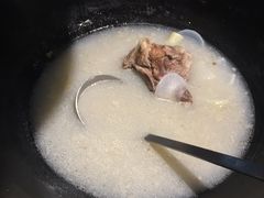 大棒骨汤底-船梆煮•蒸汽海鲜·炉火烤肉(五四广场店)