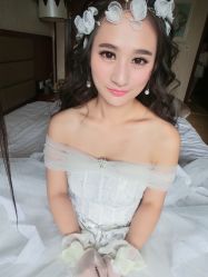 点击看大图 -艾米丽婚纱礼服